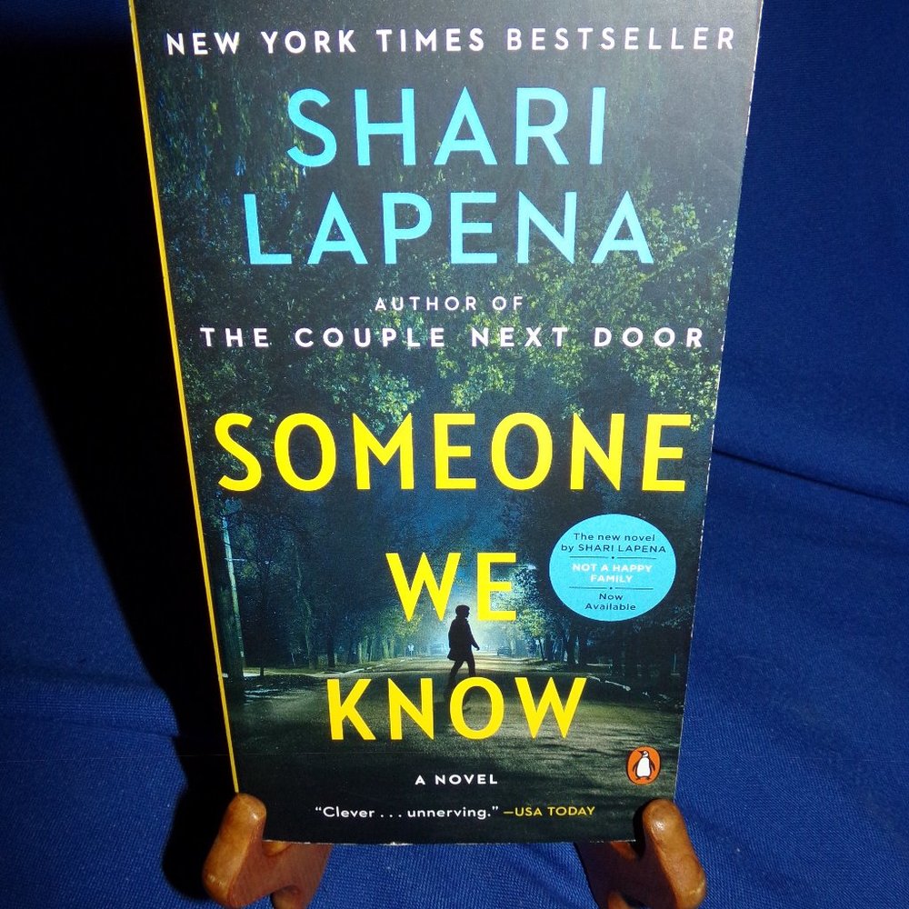 Someone We Know: A Novel by Shari Lapena, Paperback Thriller